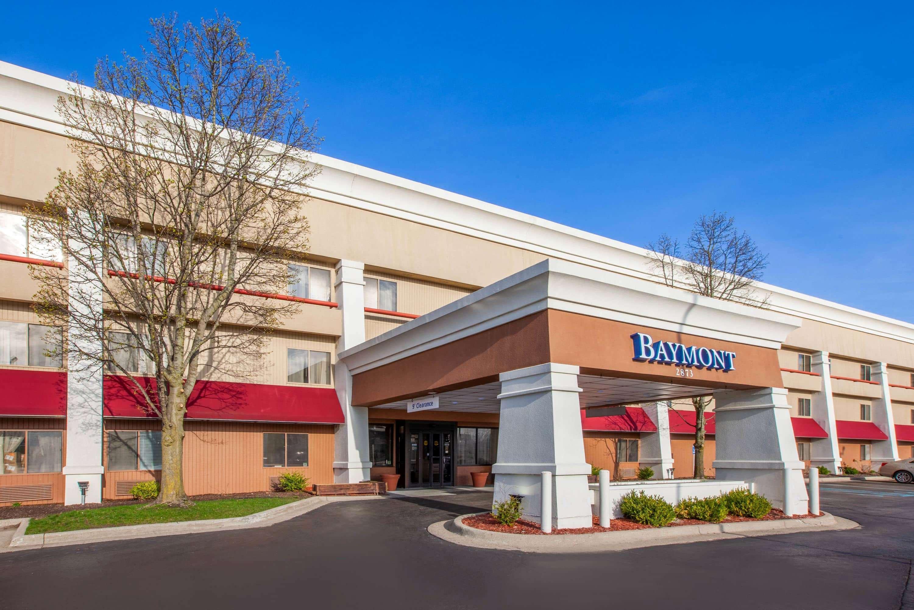 Baymont By Wyndham Grand Rapids Airport Hotel Cascade Ngoại thất bức ảnh