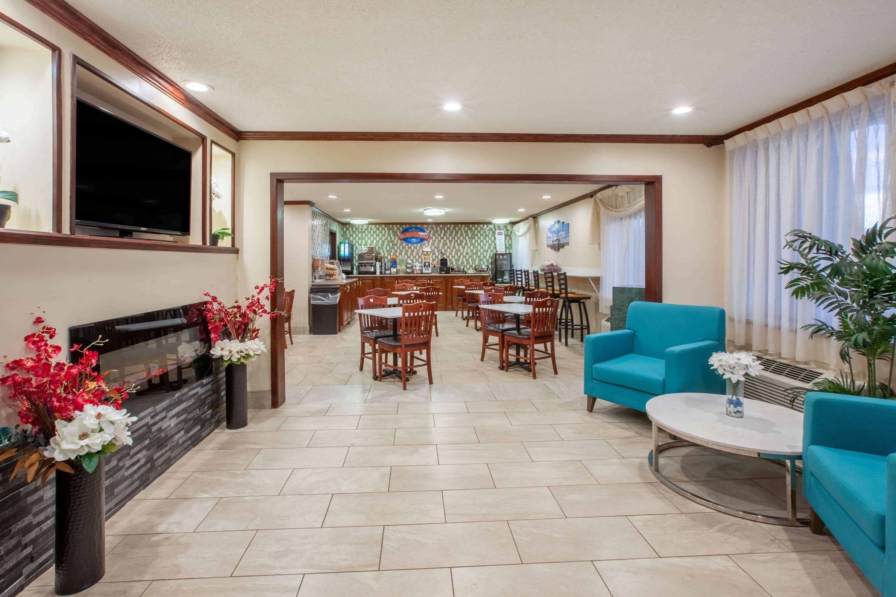 Baymont By Wyndham Grand Rapids Airport Hotel Cascade Ngoại thất bức ảnh
