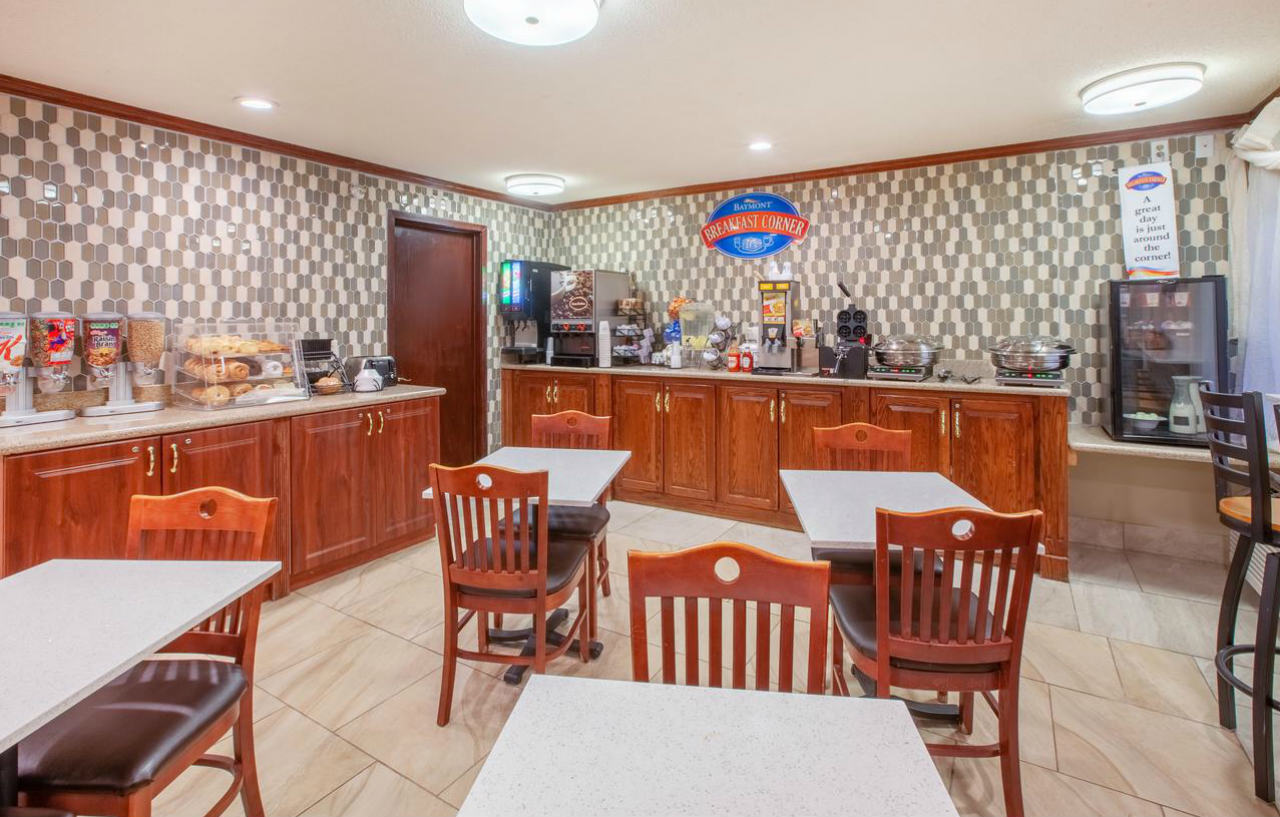 Baymont By Wyndham Grand Rapids Airport Hotel Cascade Ngoại thất bức ảnh